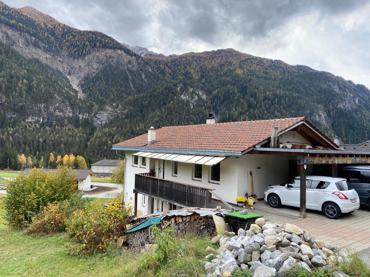 Ferienwohnung Im Herzen Graubuendens Surava Exterior foto